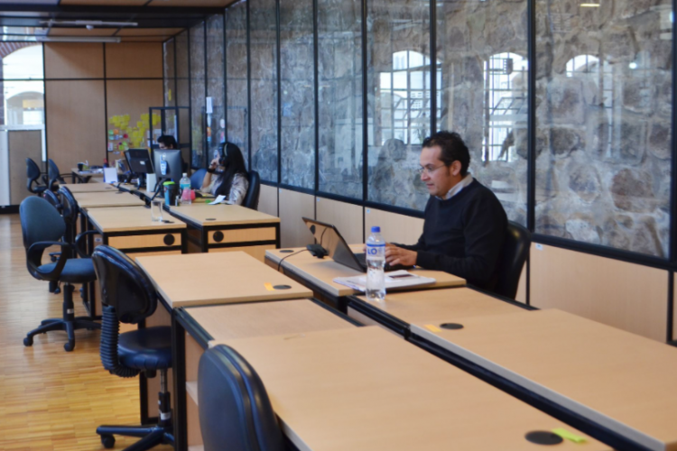 Coworking ConQuito - Coworking Space 