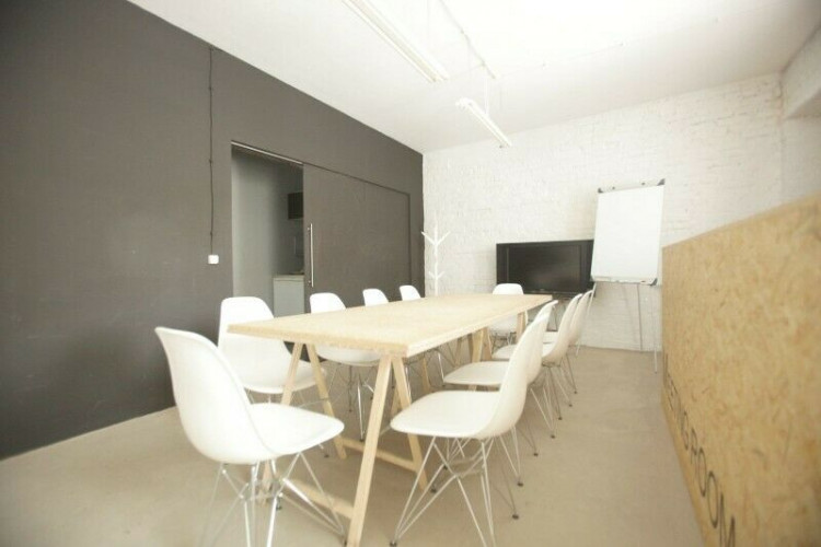 CO12 - Coworking Office - Coworking Space 