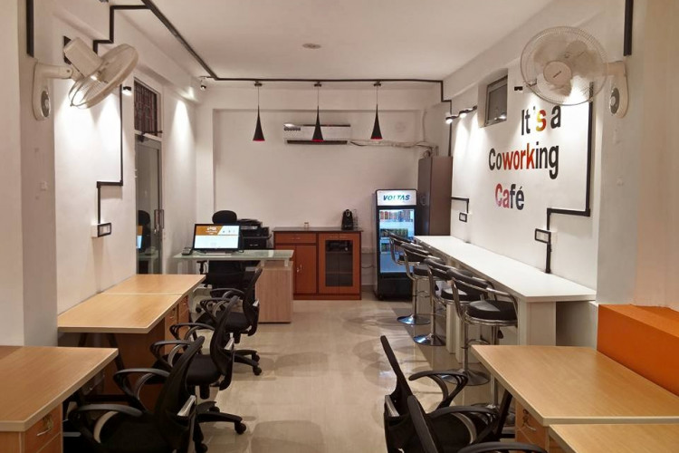 Suits Cafe - Coworking Space 